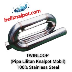 Twinloop pada knalpot mobil berfungsi untuk mengatur aliran gas buang supaya suara tetap halus tetapi performa masih enak di putaran bawah dan tengah. Sistem ini populer dipakai di mobil harian karena karakter suaranya lebih “berisi” tanpa terlalu bising. Cara kerjanya: gas buang masuk lalu diputar dalam dua jalur (twin loop) tekanan dan resonansi dipecah sebelum keluar hasilnya suara jadi lebih bass dan padat back pressure tetap terjaga sehingga tenaga bawah tidak banyak hilang Efek yang biasanya terasa: Suara lebih nyaman bass halus tidak cempreng minim “pecah” saat RPM tinggi kabin lebih nyaman dibanding free-flow lurus Tenaga bawah lebih isi Cocok untuk: mobil harian mesin karburator MPV tua mobil yang sering dipakai tanjakan atau bawa beban Karena tekanan balik masih ada, mobil biasanya tidak terlalu ngempos bawah. Tidak terlalu mengganggu konsumsi BBM Kalau setting pipa masih sesuai mesin, konsumsi bensin relatif aman dibanding knalpot racing open. Pada Toyota Kijang Super, twinloop sering dipilih karena: suara jadi lebih tebal ala touring tetap nyaman buat keluarga mesin 5K masih enak nariknya cocok dipadukan dengan header 4-2-1 Karakter suaranya biasanya: “Bass sopan, dalam, dan tidak berisik di dalam kabin.” Sedangkan pada Suzuki Katana: suara jadi lebih padat tidak terlalu nyaring seperti knalpot racing biasa masih terasa karakter jip klasiknya Kekurangan twinloop: top speed kadang tidak selega full straight/free-flow harga biasanya lebih mahal kalau desain kurang bagus bisa tetap mendengung (drone) Kalau mau, saya juga bisa jelaskan: beda twinloop vs free-flow ukuran pipa ideal Kijang Super merek twinloop yang enak buat harian setting suara bass kalem tanpa drone.
