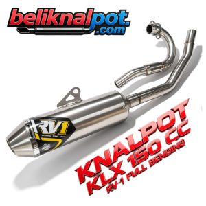 Kalau yang dimaksud **RV1 full bending/full system** buat Kawasaki KLX 150, karakter performanya biasanya lebih terasa di **tarikan tengah–atas** dibanding knalpot standar. Secara umum dari review pengguna dan karakter knalpot RV1: * **Akselerasi lebih responsif** di RPM menengah sampai atas, terutama setelah 5.000 rpm. * **Napas atas lebih panjang**, cocok buat trabas cepat atau supermoto harian. * Suara cenderung **ngebas dan agak nyaring**, tergantung DB killer dipasang atau tidak. * Bobot biasanya lebih ringan dari knalpot standar karena pakai pipa bending dan silencer aftermarket. * Di mesin standar KLX 150, peningkatan tenaga terasa tapi tidak ekstrem — lebih ke feeling gas lebih ringan dan mesin lebih “lega”. ([YouTube][1]) Kekurangannya: * Torsi bawah kadang sedikit berkurang kalau setting karbu/ECU belum disesuaikan. * Bisa jadi lebih boros bila sering main RPM atas. * Kalau terlalu free-flow tanpa setting ulang, motor bisa brebet atau ngempos di putaran tertentu. ([Reddit][2]) Kalau buat harian: * Enak dipakai kalau suka karakter agresif. * Untuk touring santai atau lingkungan padat, suara bisa agak capek kalau tanpa DB killer. | Karakter | [Knalpot Norifumi RV 1 Full Bending KLX 140 KLX 150 CRF 150L]() | [Knalpot norifumi rv1 n4 klx 150]() | [RV1 Racing Knalpot Full Set Motor Standar KLX KLX BF CRF 150]() | | ------------------- | --------------------------------------------------------------- | ----------------------------------- | ---------------------------------------------------------------- | | Tarikan bawah | Sedikit ringan | Lebih halus | Standar | | Tarikan tengah-atas | Lebih ngisi | Paling enak buat harian | Cukup | | Suara | Ngebas keras | Lebih adem | Sedang | | Cocok untuk | Trabas/supermoto | Harian + touring | Budget build | | Material | Full bending stainless | Stainless chrome | Variatif | Kalau KLX-mu masih standar mesin: * paling pas biasanya pakai **pilot/main jet sedikit lebih besar** biar tenaga keluar optimal. * Kalau FI, kadang cukup reset ECU atau pakai piggyback ringan. Buat value harga, RV1 memang cukup populer karena harga relatif terjangkau tapi suara dan look sudah racing banget. ([blibli.com][3]) [1]: https://www.youtube.com/watch?v=uAjAYwDSKBQ&utm_source=chatgpt.com "Review Knalpot RV1 Norifumi Untuk KLX 150 cc.... - YouTube" [2]: https://www.reddit.com/r/indocartalk/comments/1tfqy1u/nanya_tentang_motor_karbu_brebet/?utm_source=chatgpt.com "Nanya tentang motor karbu brebet" [3]: https://www.blibli.com/p/knalpot-norifumi-original-rv1-t3-klx-150-dtracker-150-crf-150-wr-155/is--DIB-70132-00478-00002?utm_source=chatgpt.com "Jual Knalpot Norifumi Original Rv1 T3 Klx 150 Dtracker 150 Crf 150 Wr 155 - Wr 155 Di Seller Dirt Bike Channel ID - Perkebunan Afdeling I Rantau Prapat, Kab. Labuhan Batu | Blibli"