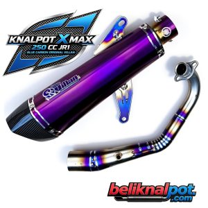 Villan JR1 Blue Carbon adalah pilihan TERBAIK & PALING COCOK untuk XMAX 250 (Old/Connected), alasan lengkapnya: ✅🔥 🏆 Kenapa Ini Terbaik? - 100% PNP: Langsung pasang di leher standar, tidak ada ubahan, aman garansi - Bahan Premium: Badan Titanium Blue Bakar (makin dipakai makin cerah warnanya), ujung penutup Serat Karbon Asli — tampilan mewah, berkelas, tidak luntur/karatan - Suara Pas: Bass halus, padat, tidak cempreng/berisik. Ada DB Killer bawaan ➡️ aman harian, anti tilang. Kalau mau lebih kencang, tinggal lepas DB Killer - Performa: Ringan (lebih enteng 1,2kg dari standar), buangan lancar ➡️ akselerasi naik, tarikan bawah-maklin lebih responsif - Kualitas Las: Presisi, rapi, tahan panas tinggi, awet bertahun-tahun - Desain Pas: Bentuk silincer pas bodi XMAX, tidak menjorok, tidak kena ban/rantai/bodi 💰 Harga Terbaru (2026) Rp 3.100.000 – Rp 4.000.000 ✅ (Lengkap: klem, karet, baut, stiker hologram asli) ✅ Bandingkan tipe lain Villan - MV1: Lebih besar, suara agak keras, harga lebih mahal - RX3: Full system, mahal, perlu seting ulang - JR1: Paling pas — tampilan paling ganteng, suara enak, harga masuk akal, paling banyak dipakai pemilik XMAX ✅ Ciri ASLI / ORIGINAL - Ada stiker hologram Villan di badan - Tulisan “JR1” & “Villan” diukir laser (tidak bisa terhapus) - Warna biru rata, kilau alami titanium, bukan cat - Karbon serat lurus, rapi, tebal - Kemasan kardus resmi + buku panduan 📌 Kesimpulan Kalau cari knalpot paling pas, paling ganteng, suara enak, aman harian, kualitas terjamin ➡️ Villan JR1 Blue Carbon adalah JAWARANYA untuk XMAX 250 cc.